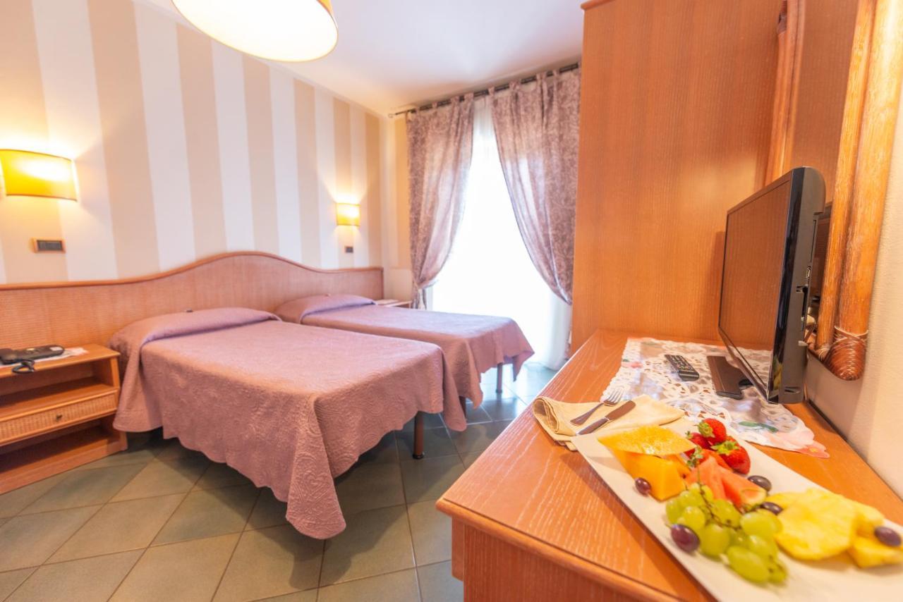Hotel Tirreno Forte dei Marmi Eksteriør bilde